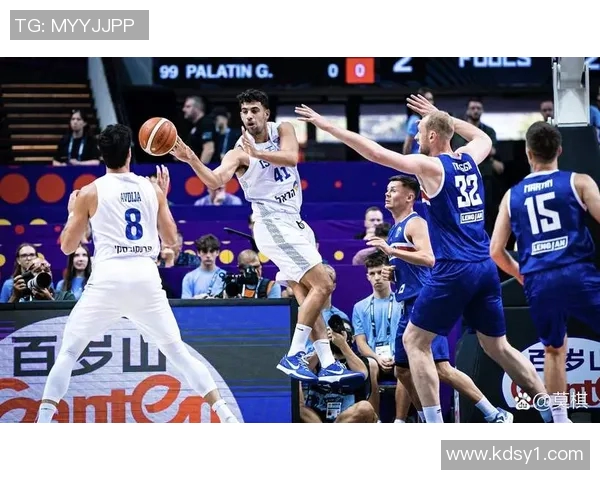 中国与波兰篮球对决精彩瞬间盖球集锦回顾